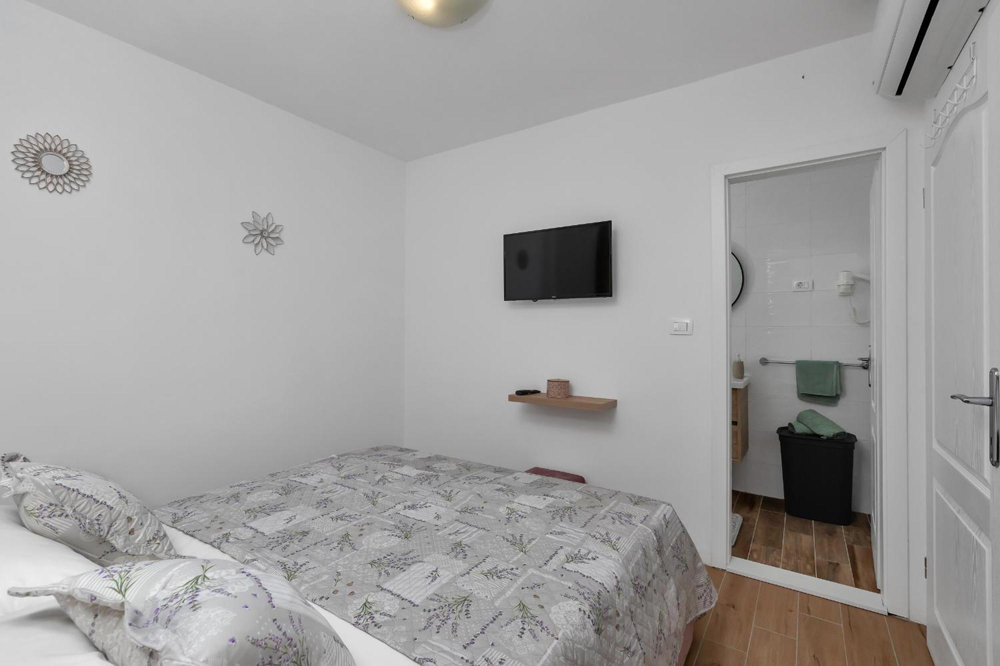 Holiday Home Danica Ozici Exterior photo