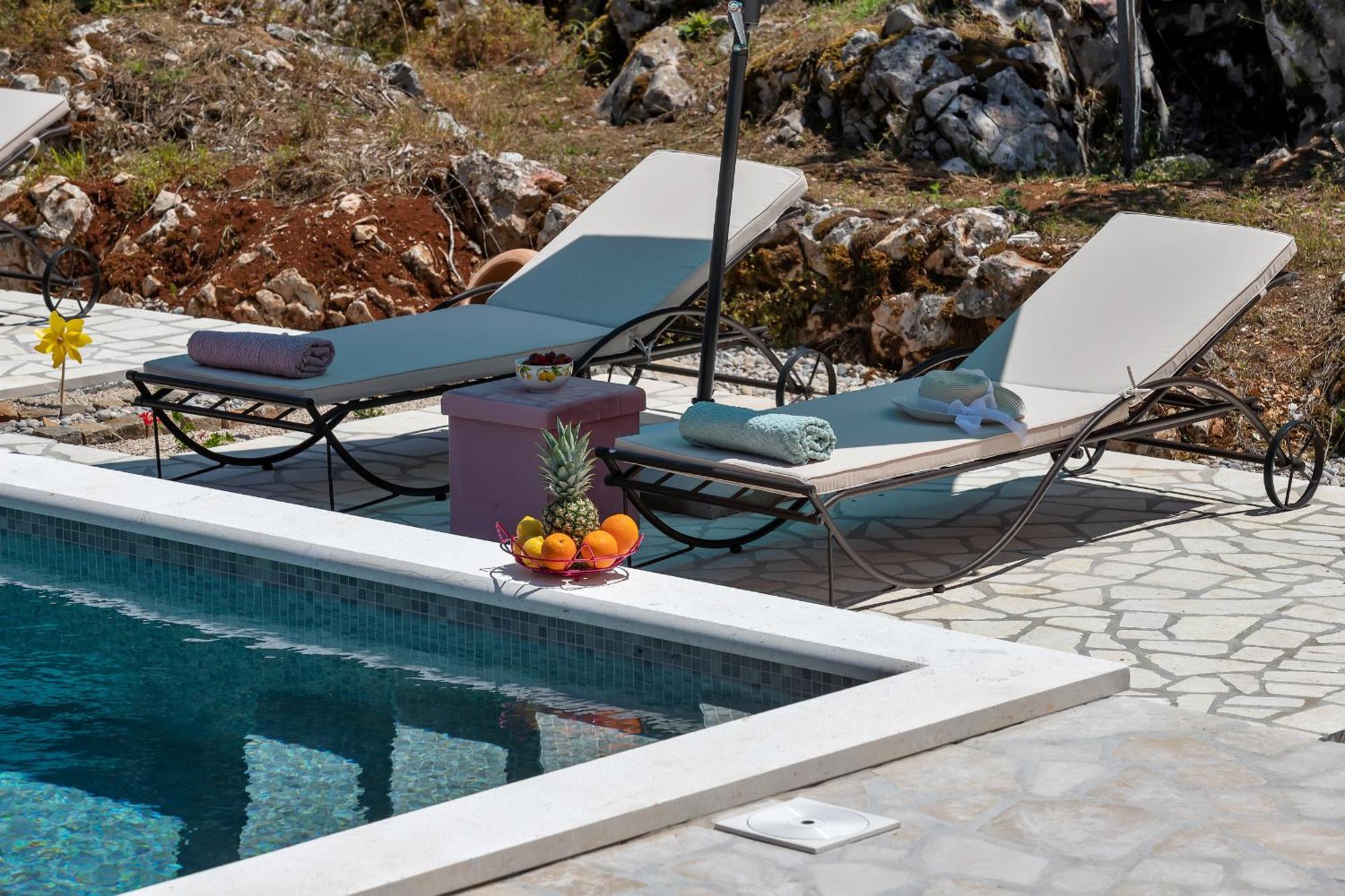 Holiday Home Danica Ozici Exterior photo